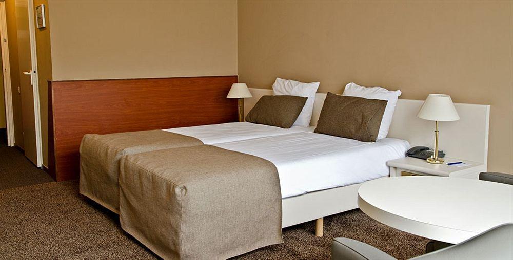 Hotel De Naaldhof Oss Ngoại thất bức ảnh