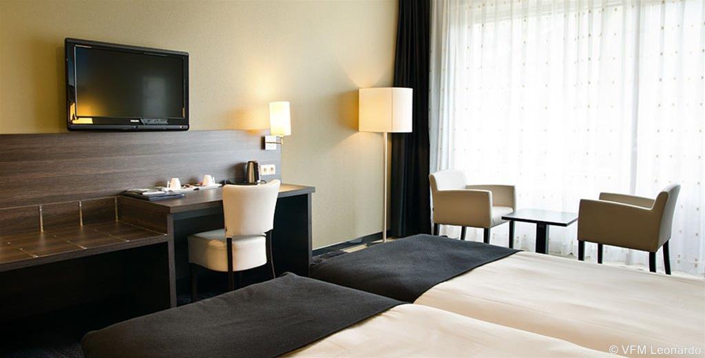 Hotel De Naaldhof Oss Phòng bức ảnh